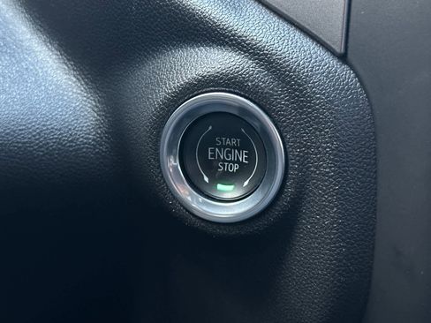 Used 2023 Chevrolet Silverado 1500 Custom image 21