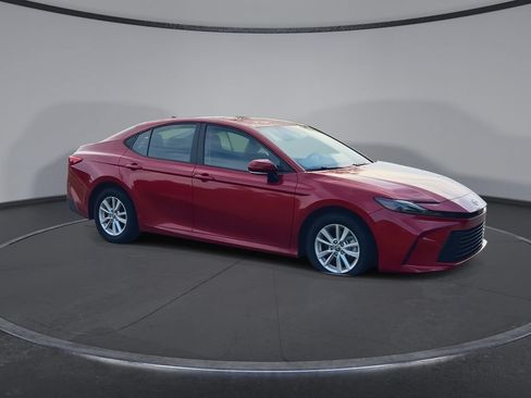 Used 2025 Toyota Camry LE FWD image 2