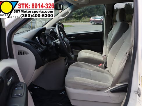 Used 2013 Dodge Grand Caravan SE image 11