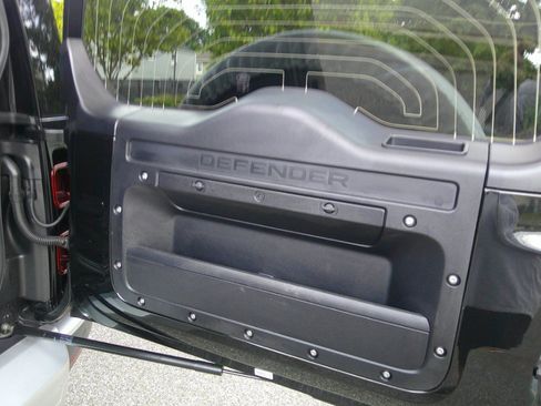 Used 2024 Land Rover Defender 110 S AWD/4WD image 34