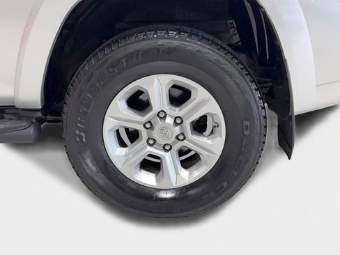 Used 2018 Toyota 4Runner SR5 Premium image 46