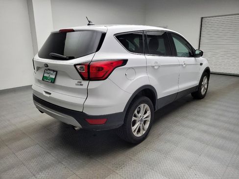 Used 2019 Ford Escape SE AWD/4WD image 9