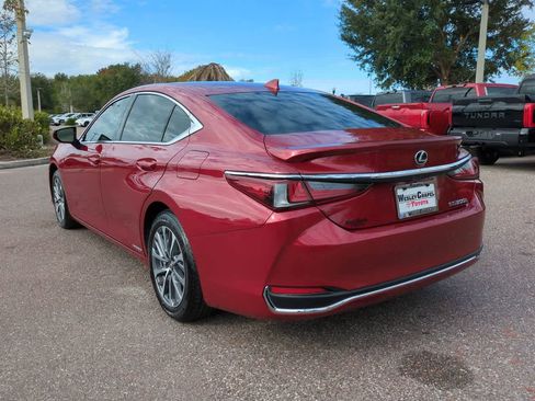 Used 2022 Lexus ES 300h image 4