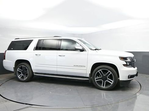 Used 2018 Chevrolet Suburban Premier AWD/4WD image 5