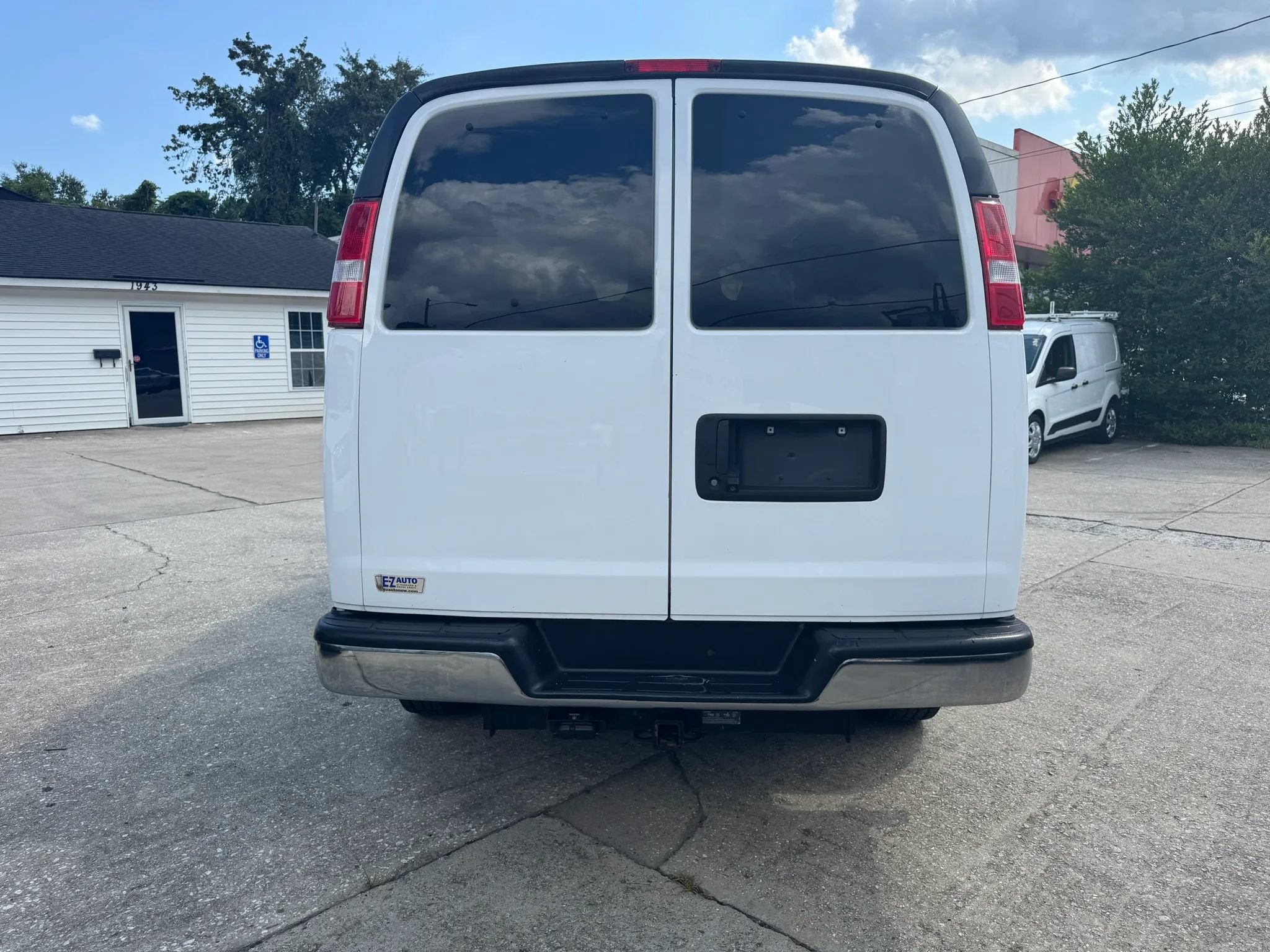 Used 2021 GMC Savana 2500 w/ Driver Convenience Package RWD image 10