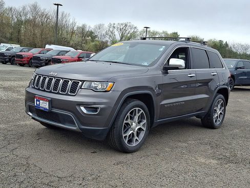 Used 2019 Jeep Grand Cherokee Limited image 6