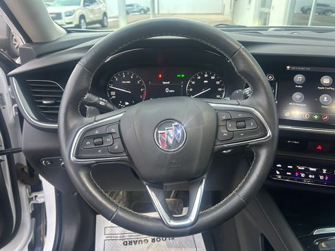 Used 2022 Buick Envision Preferred image 20