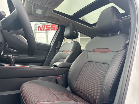 New 2026 Nissan Kicks SR w/ SR Premium Package AWD/4WD image 10