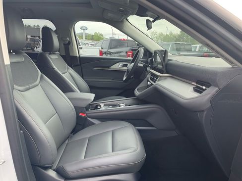 New 2026 Ford Explorer Active AWD/4WD image 12