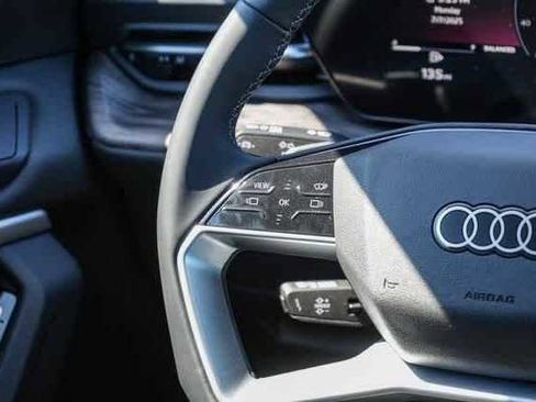 New 2025 Audi Q5 Prestige image 19