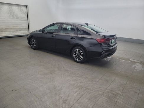 Used 2024 Kia Forte LXS FWD image 3