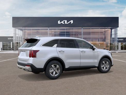 New 2026 Kia Sorento LX FWD image 5