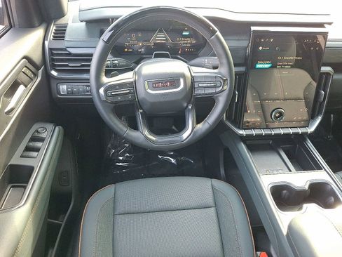 Used 2026 GMC Acadia AT4 w/ Super Cruise Package AWD/4WD image 12