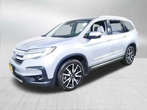 Used 2022 Honda Pilot Touring image 3