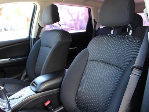 Used 2015 Dodge Journey American Value Package w/ Flexible Seating Group image 16