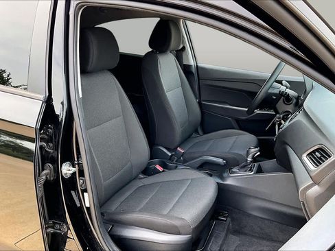 Used 2021 Hyundai Accent SE FWD image 9