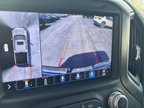 Used 2022 GMC Sierra 1500 AT4 w/ AT4 Premium Package AWD/4WD image 35