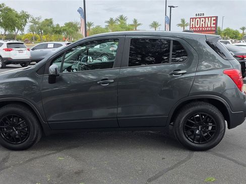 Used 2020 Chevrolet Trax LS FWD image 6