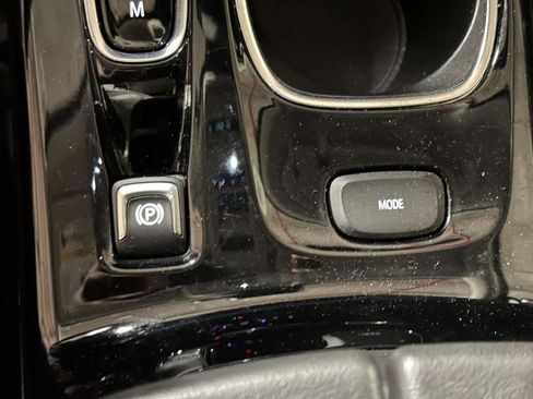 Certified 2022 Buick Envision Essence w/ Technology Package II AWD/4WD image 31