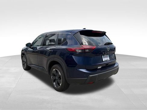 Used 2024 Nissan Rogue SV AWD/4WD image 7