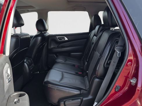 Used 2020 Nissan Pathfinder SL image 13