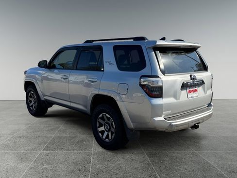 Used 2019 Toyota 4Runner TRD Off-Road Premium image 3
