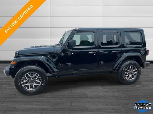 Used 2026 Jeep Wrangler Unlimited Sahara AWD/4WD image 7