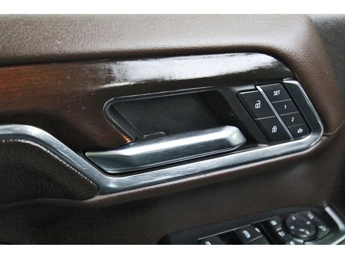 Used 2024 GMC Sierra 2500 Denali w/ Denali Reserve Package image 16