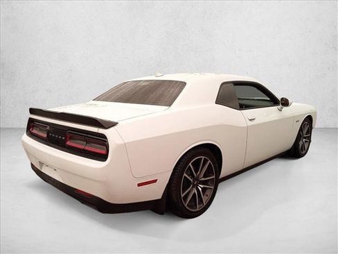 Used 2023 Dodge Challenger R/T RWD image 5