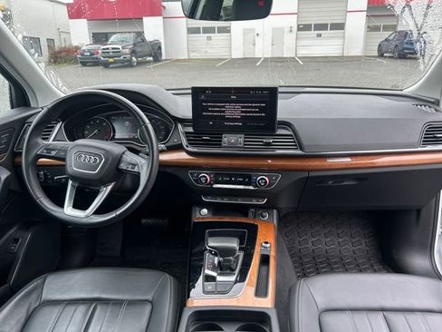 Used 2023 Audi Q5 2.0T Premium w/ Convenience Package image 24