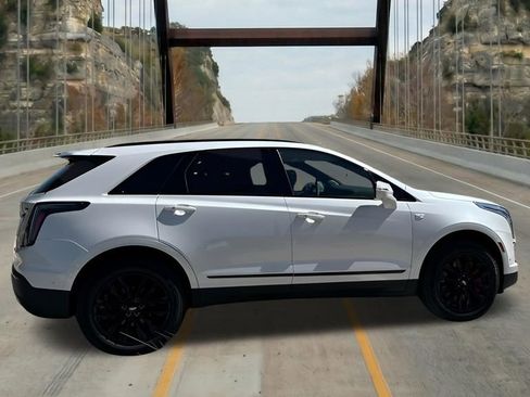 New 2026 Cadillac XT5 Sportv w/ LPO, Onyx Lite Package AWD/4WD image 11