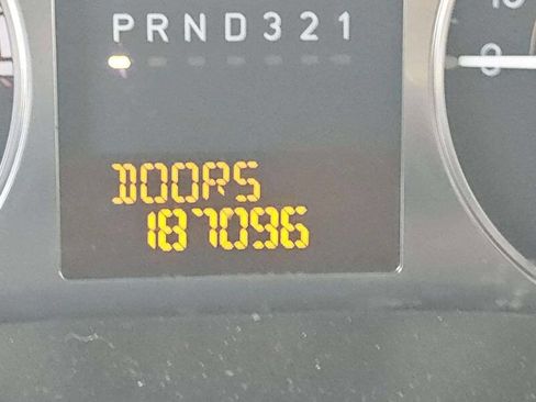 Used 2007 HUMMER H3 image 10