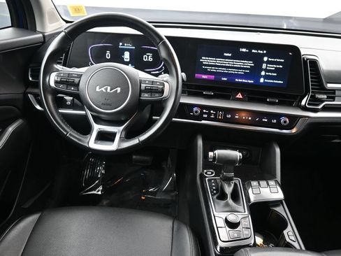Certified 2023 Kia Sportage EX FWD image 19