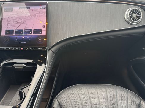 Used 2022 Mercedes-Benz EQS 450+ Sedan image 15