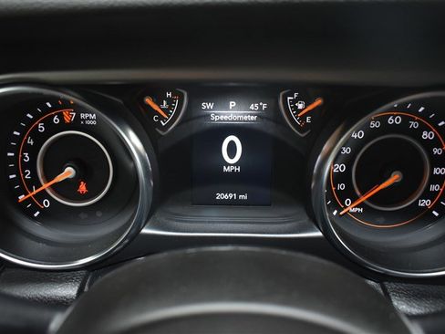 Used 2022 Jeep Wrangler Sport image 13