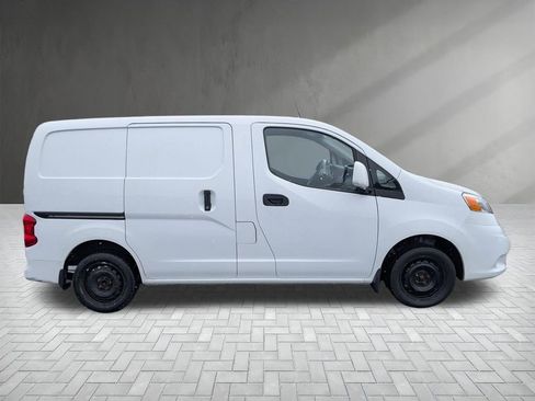 Used 2020 Nissan NV200 SV image 9