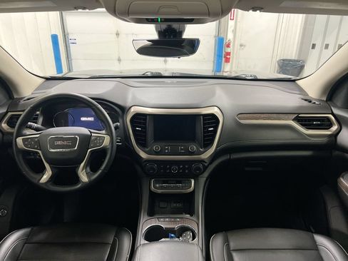 Used 2023 GMC Acadia Denali w/ Denali Ultimate Package AWD/4WD image 10