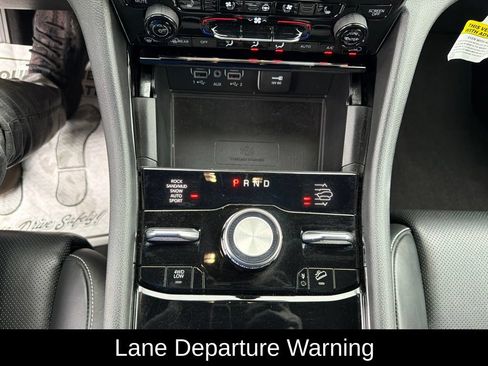Used 2024 Jeep Grand Cherokee Overland w/ Adv Protech Group III AWD/4WD image 28