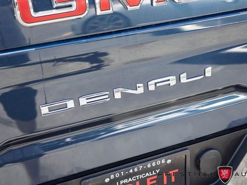 Used 2022 GMC Sierra 2500 Denali w/ Denali Ultimate Package AWD/4WD image 10