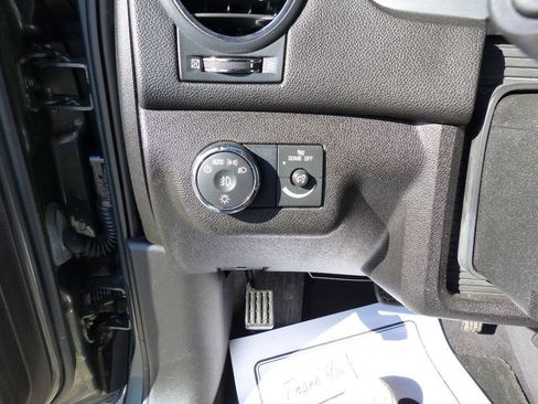 Used 2011 Buick Enclave CXL FWD image 22