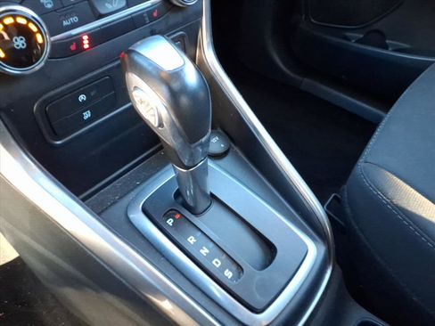 Used 2019 Ford EcoSport SE image 28