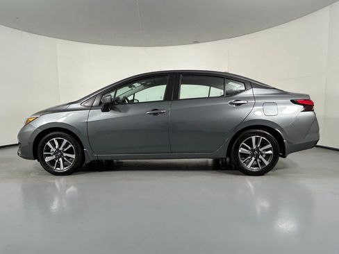 Used 2025 Nissan Versa SV w/ Trunk Package FWD image 4