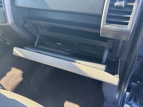 Used 2017 Ford F150 XLT image 37