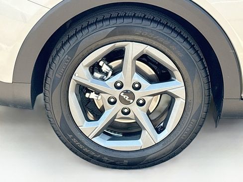 Used 2025 Kia K4 FWD image 32