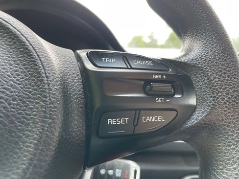 Used 2019 Kia Rio S FWD image 12