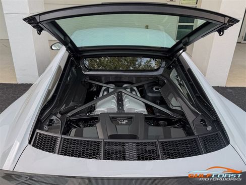 Used 2023 Audi R8 V10 performance AWD/4WD image 39
