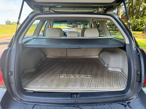 Used 2005 Subaru Outback 2.5i image 23