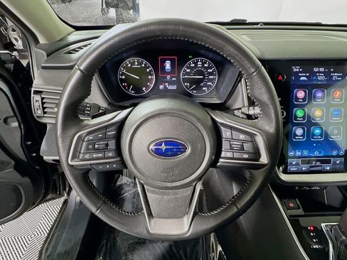 Used 2025 Subaru Outback Premium AWD/4WD image 10