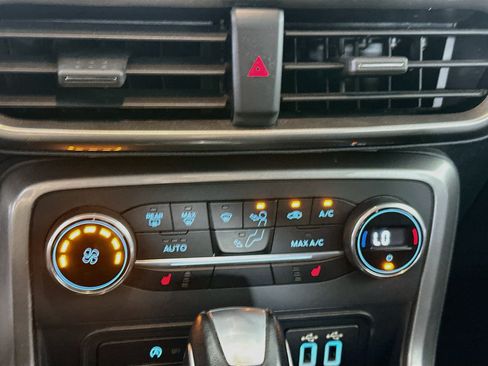 Used 2018 Ford EcoSport SE w/ SE Convenience Package FWD image 22