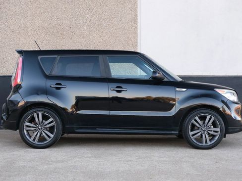Used 2016 Kia Soul + w/ Tarmac Special Edition image 11